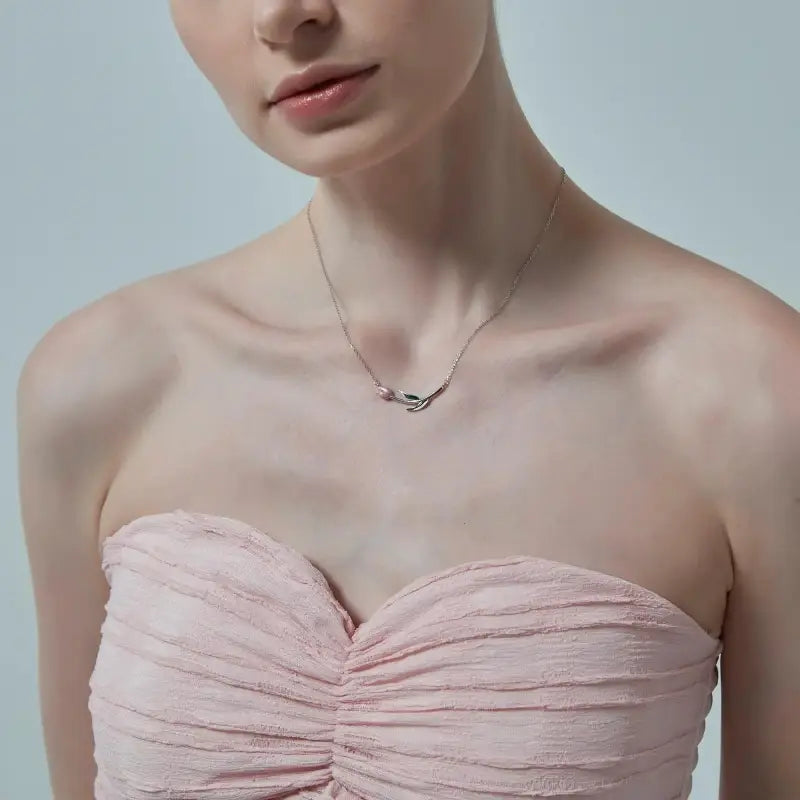 Horizontal Tulip Flower Necklace in 925 Sterling Silver