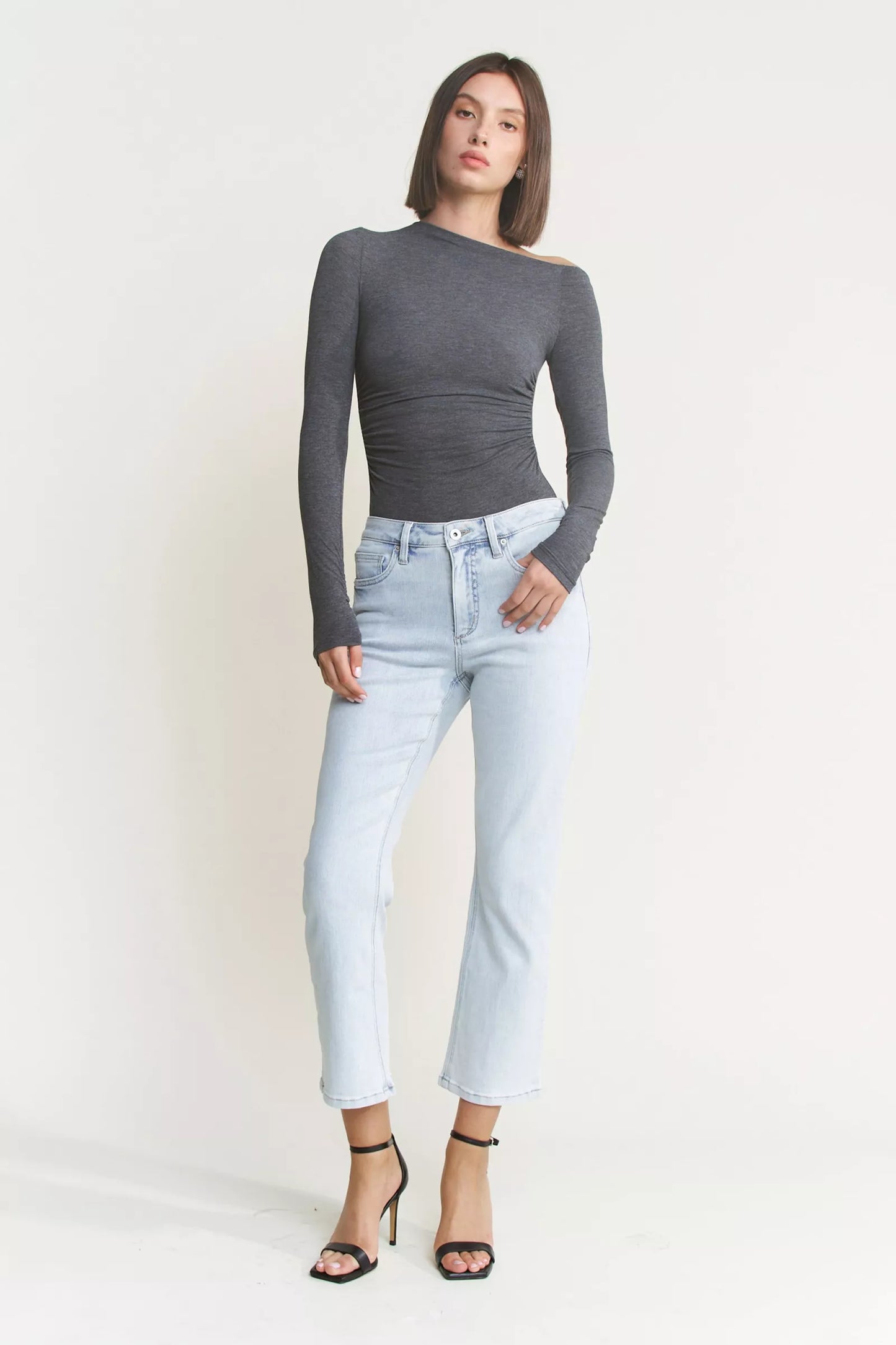 HIGH RISE CROP STRAIGHT JEANS